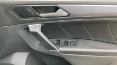 Volkswagen Tiguan 2.0 TDi 150 R-Line 5dr Diesel Estate